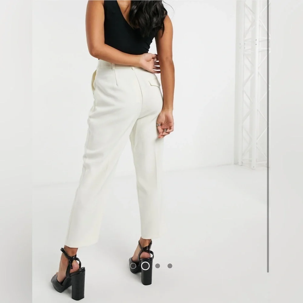 Topshop Petite clean straight trousers in ivory - Picture 3 of 4